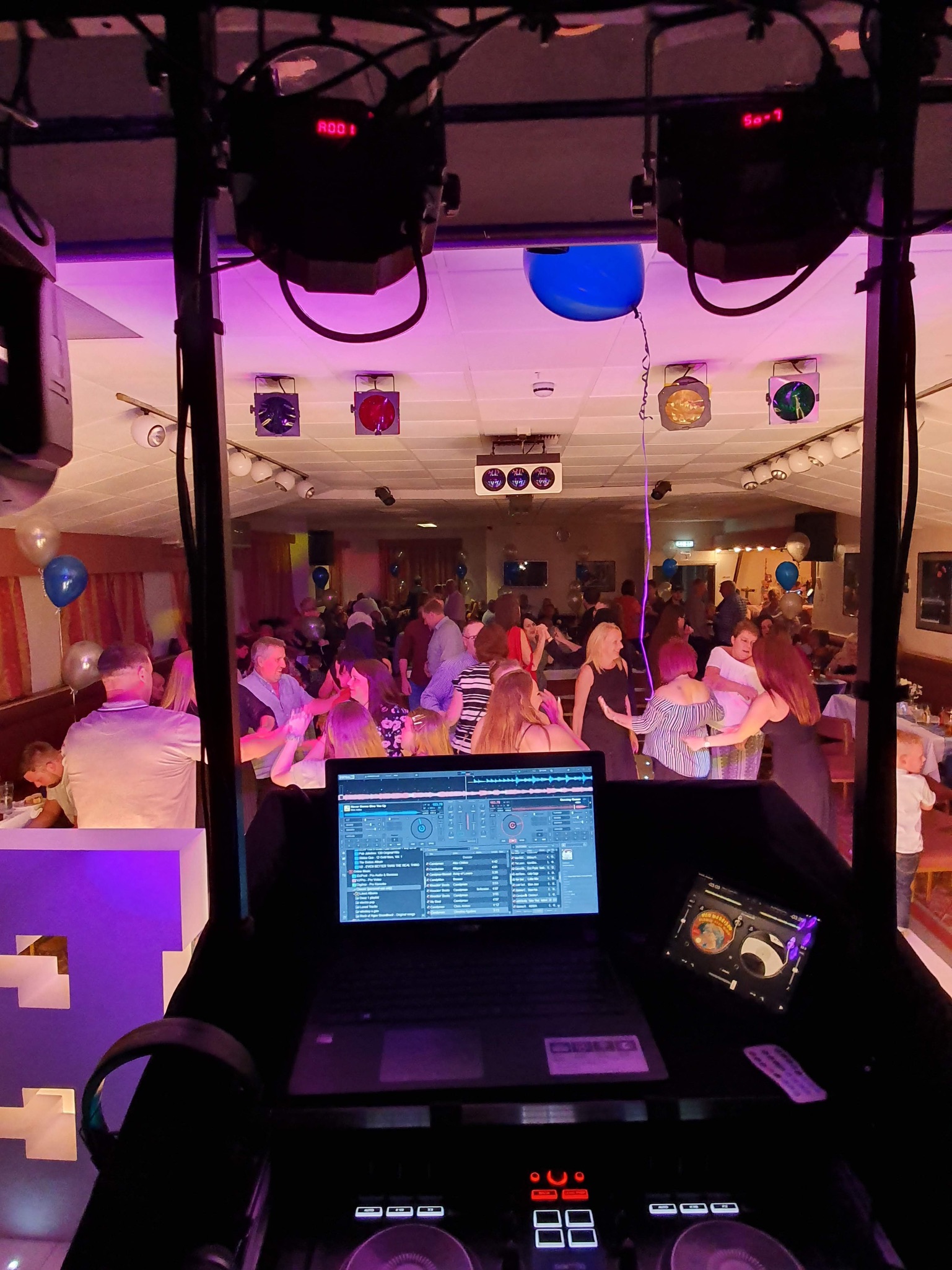 Experienced and Reliable DJ & Mobile Disco