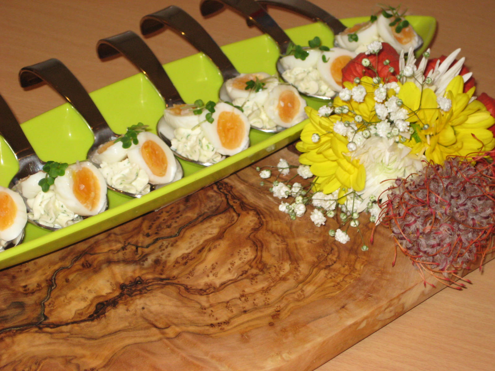 Amazing Taste Basic Canapé