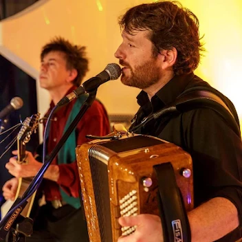 Iron Broo Ceilidh Band