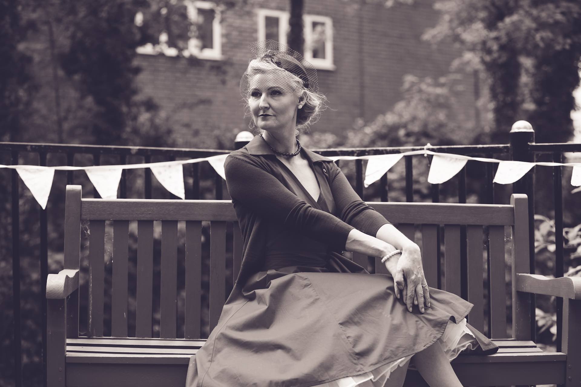 Mrs Moon – Classy Solo Jazz Vocals, Perfect for Weddings & Soirées