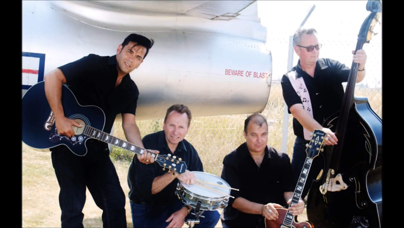 'The Flying Sabres' Authentic Rock'n'Roll Band