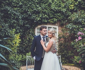 Traditional, Relaxed & Moment-Based Wedding Photography