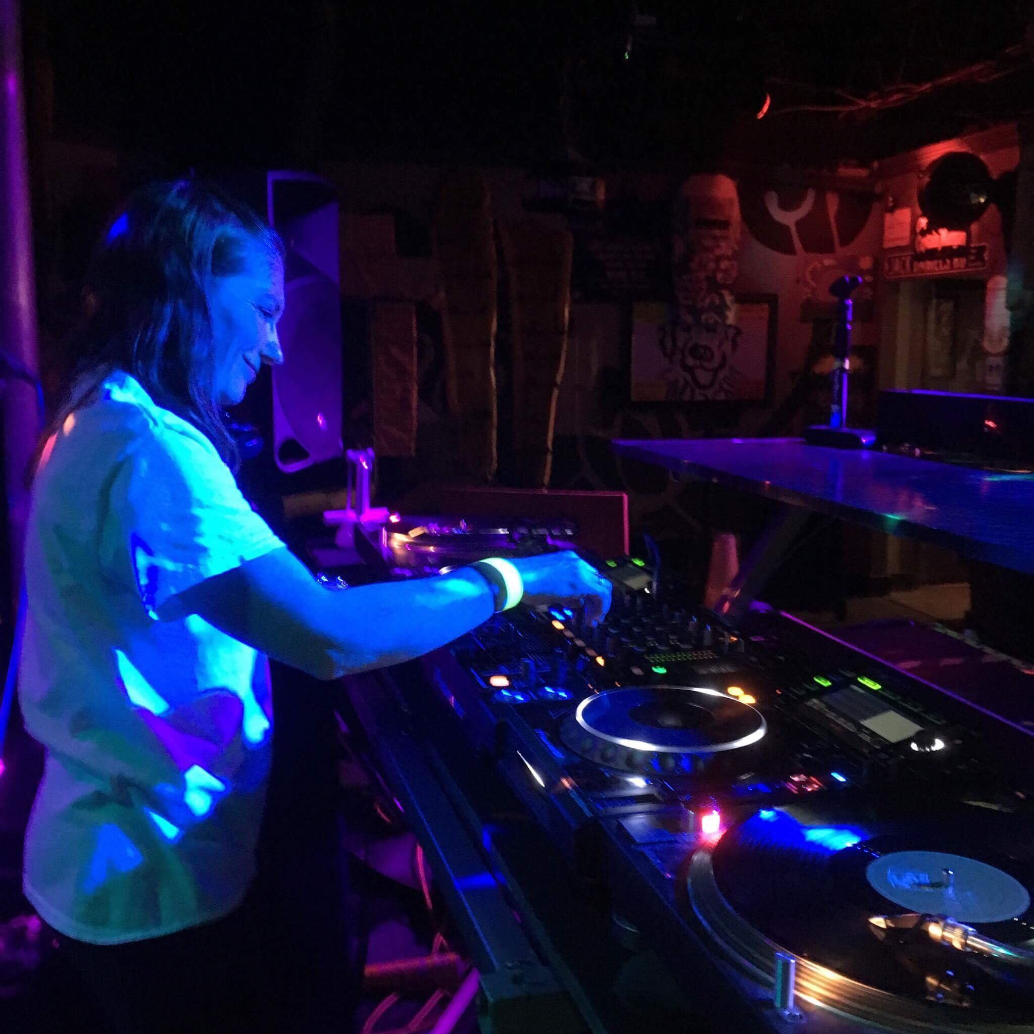 Professional Mobile Disco & DJ Hire Services