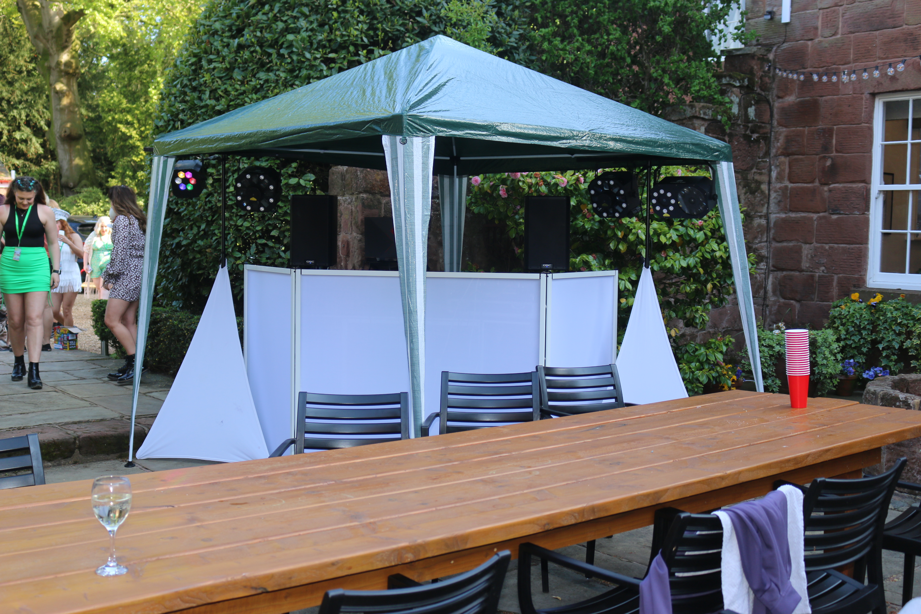 Highly Experienced Disco & Karaoke DJ