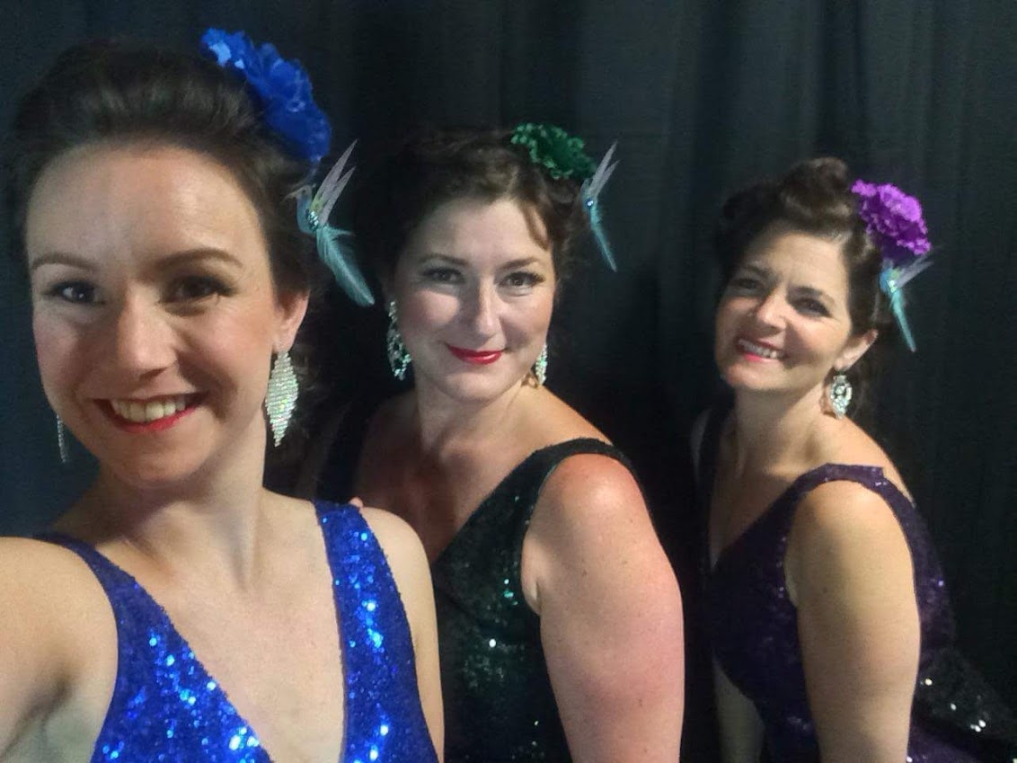 'The Hummingbirds' Perform Modern-Vintage Swing