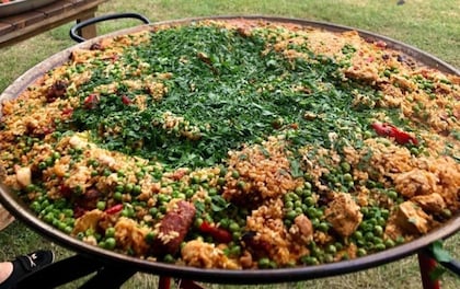 Big Pan Paella Catering with a Little Bit of Theatre