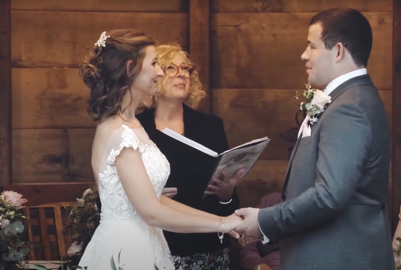 Natural and Elegant Wedding Videographer