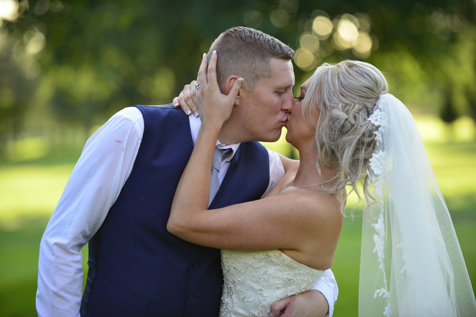 Sean Peters Photography – Timeless, Natural Storytelling Wedding Images