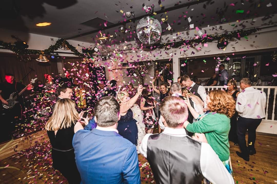 'Vicious Kitten's' High-Energy Pop & Rock Covers Band