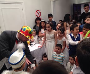 Childrens' Magic Show - Interactive & Funny with Games and Balloon Animals
