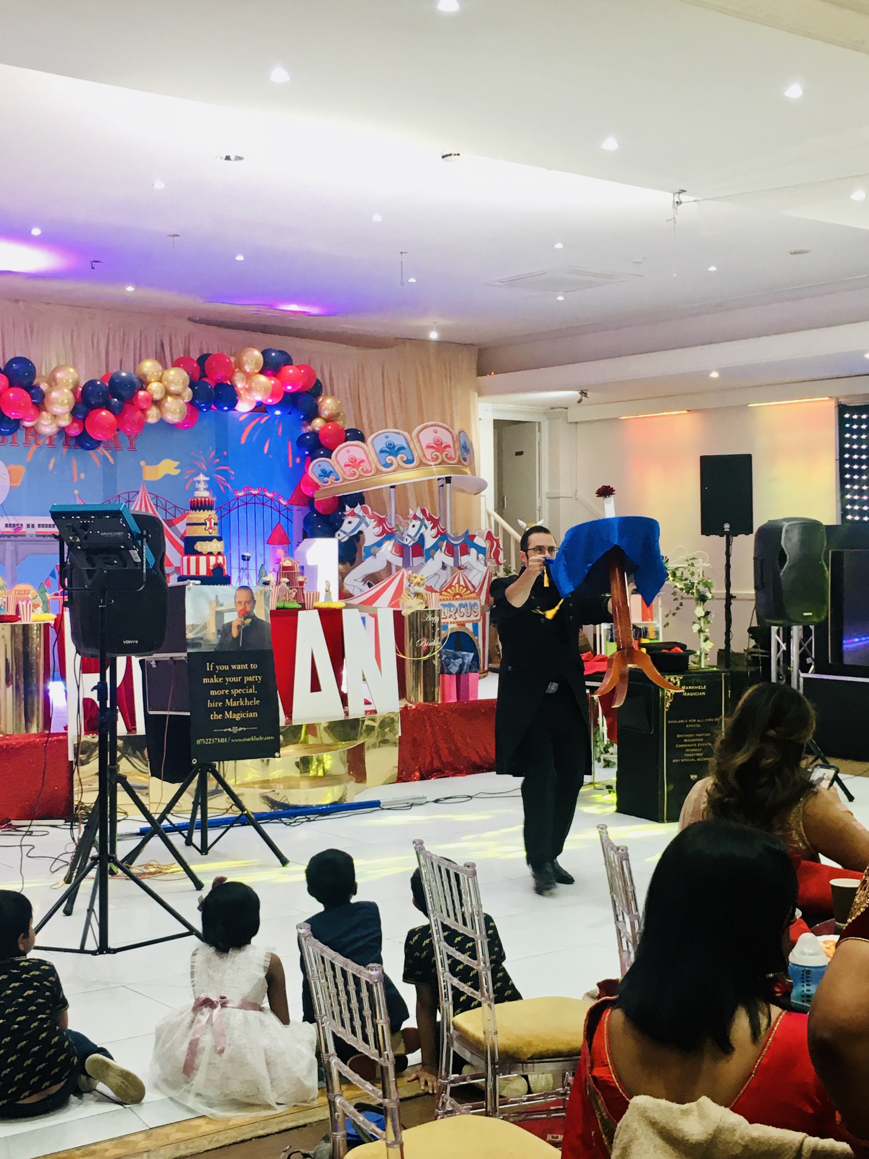 Markhele's Stage Magic Show Full of Stunning Effects