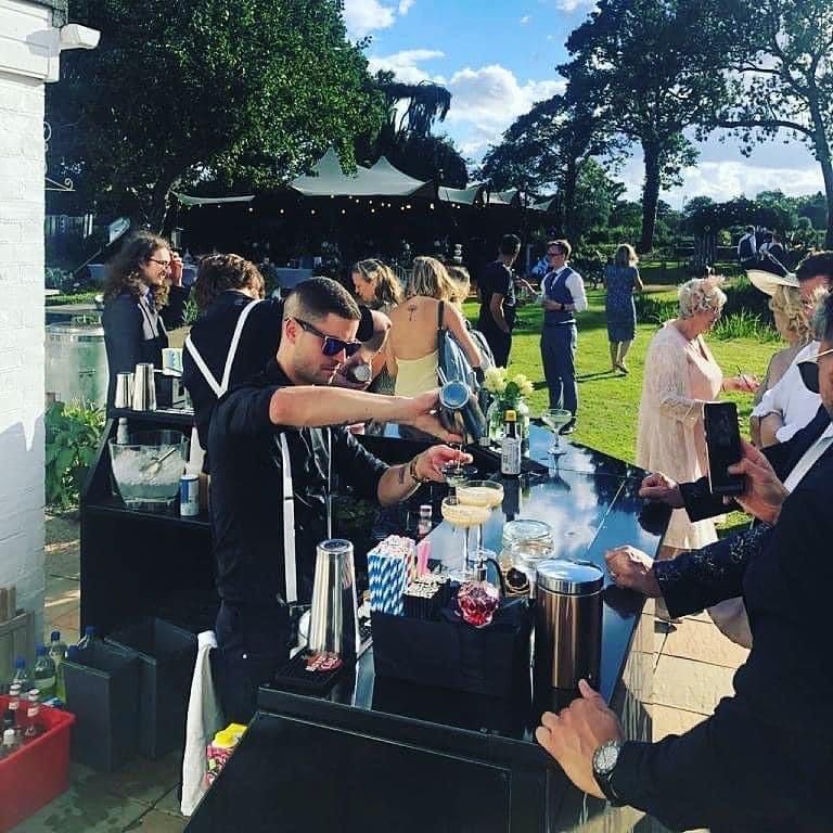 Your Very Own Stunning Pop-Up Cocktail Bar