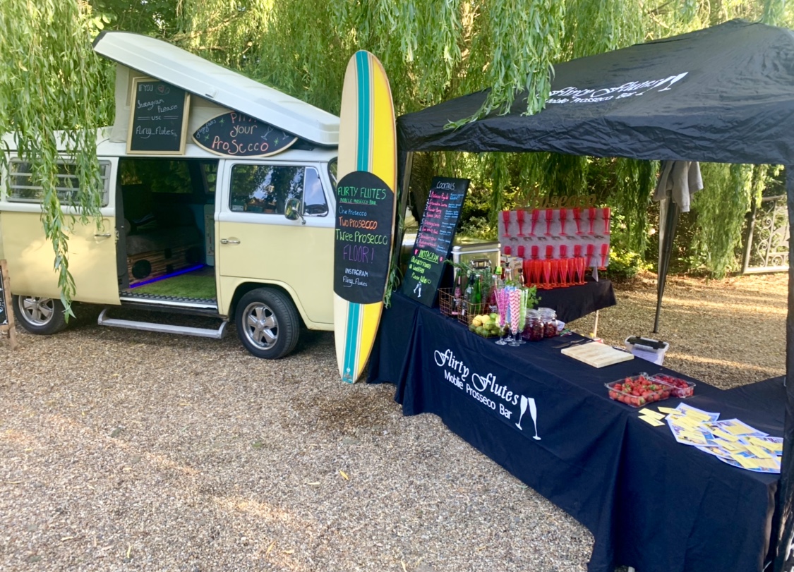 All-Inclusive Prosecco Bar Served From Retro Van