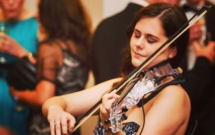 Extremely Versatile Violinist Lauren Hinds