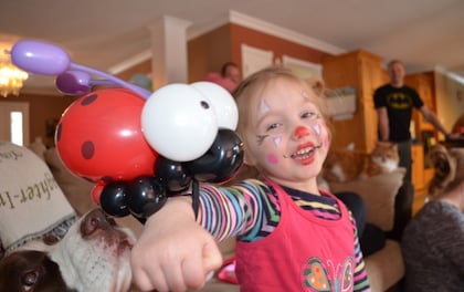 Interactive Balloons Modelling & Face Painting