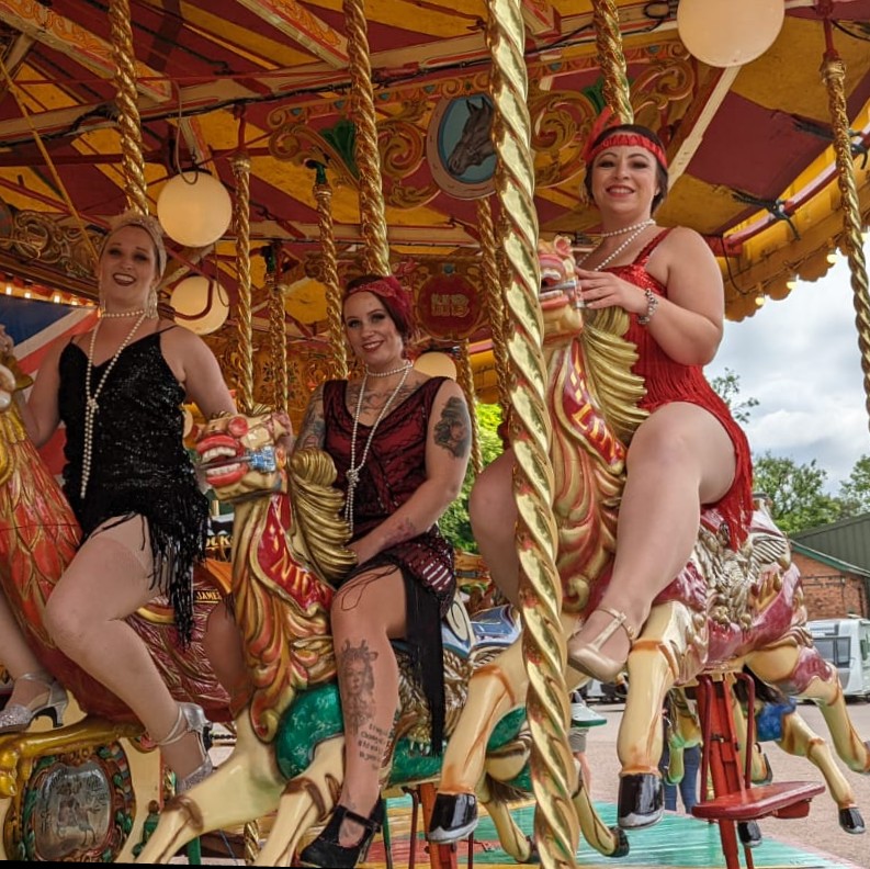 Chicas Locas Burlesque & Charleston Flappers Troupe Performance