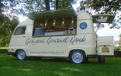 Vintage Food Truck Specialising In Loaded Flatbreads 