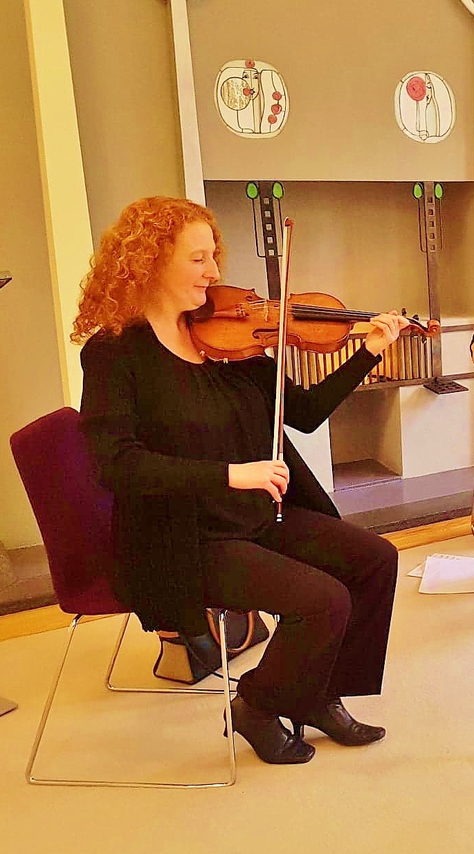 Beautiful Violin Solo for an Elegant Backdrop