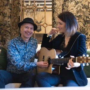 LeLounge Acoustic Duo