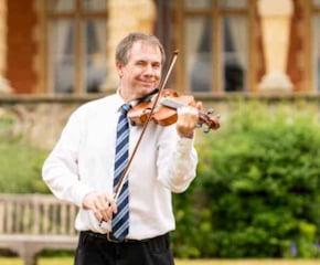 Simon Jordan, A Violinist Who Plays The Tunes You Choose