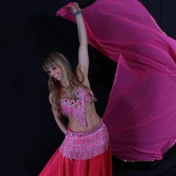 Andrea - Belly Dancer