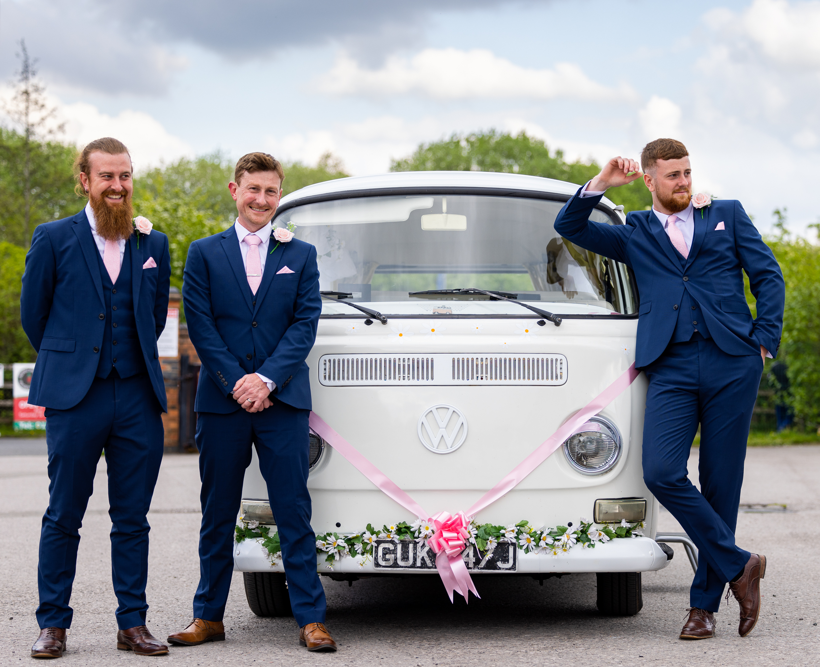 Capture Your Wedding Day with Creative & Candid Photos