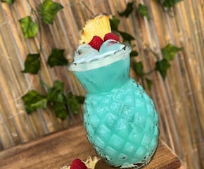 Mixologist to Shake Up Drinks for You