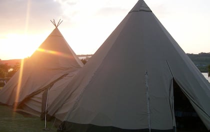Stunning Double Gaint Hat Tipi