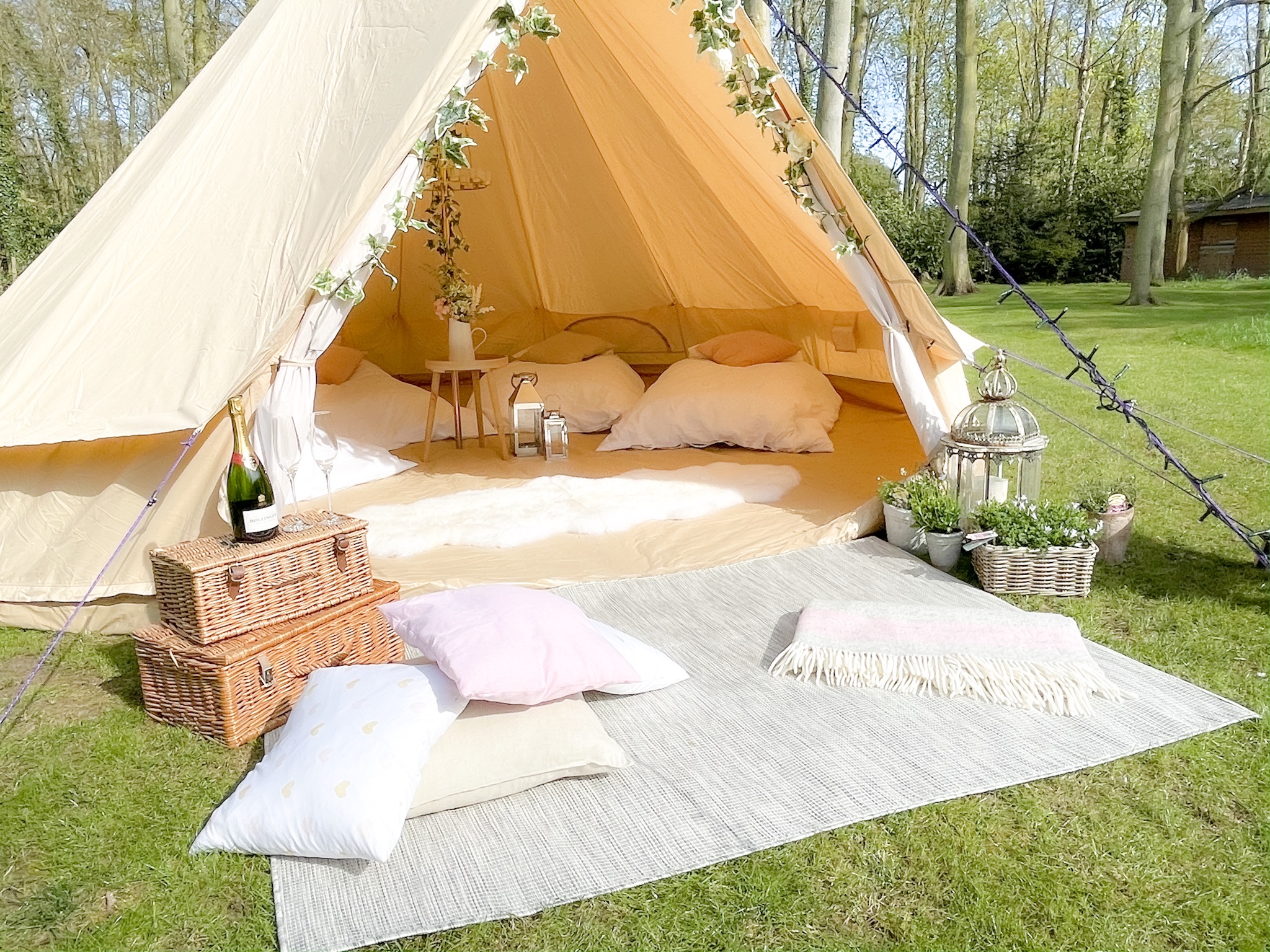 Luxury Bell Tent Hire Sleepover Glamping