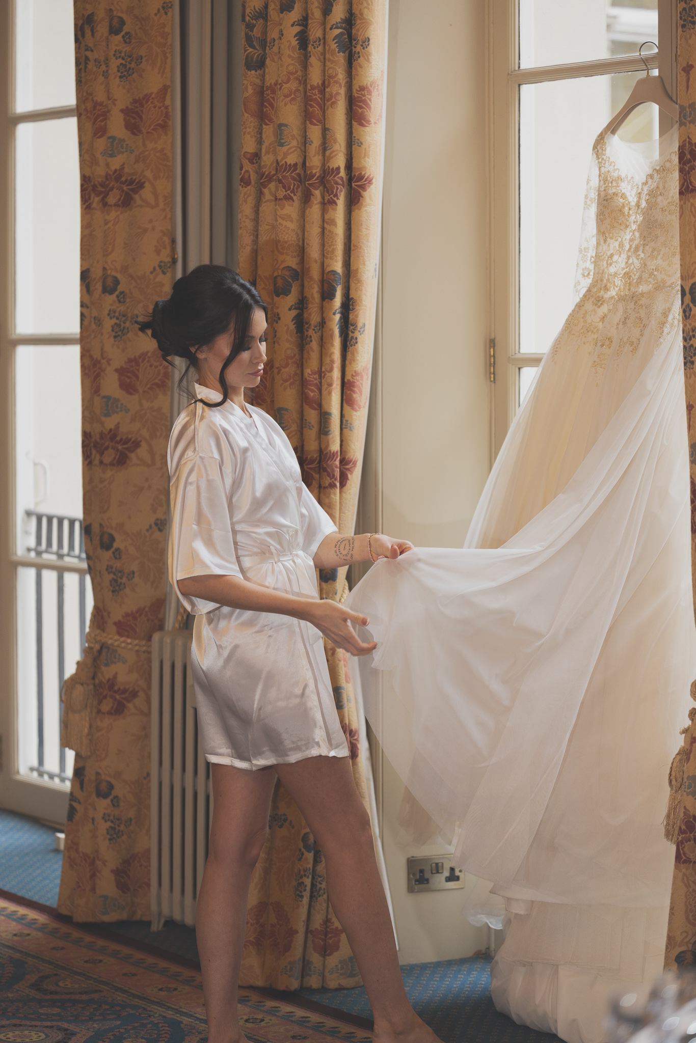 Classic & Romantic Documentary-Style Wedding Photography