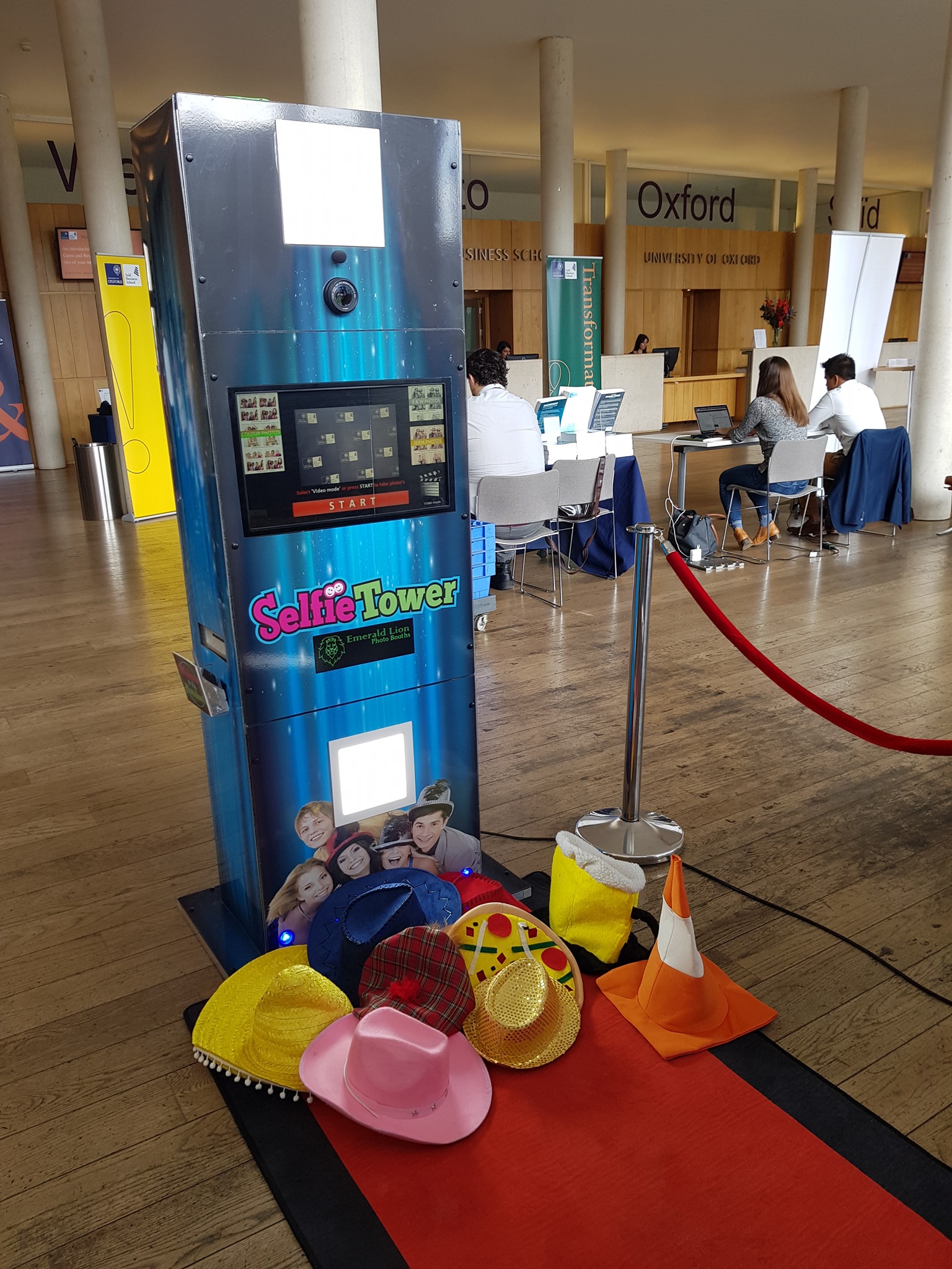 Spectacular Selfie Tower Pod Bringing Joy & Smiles to Your Event