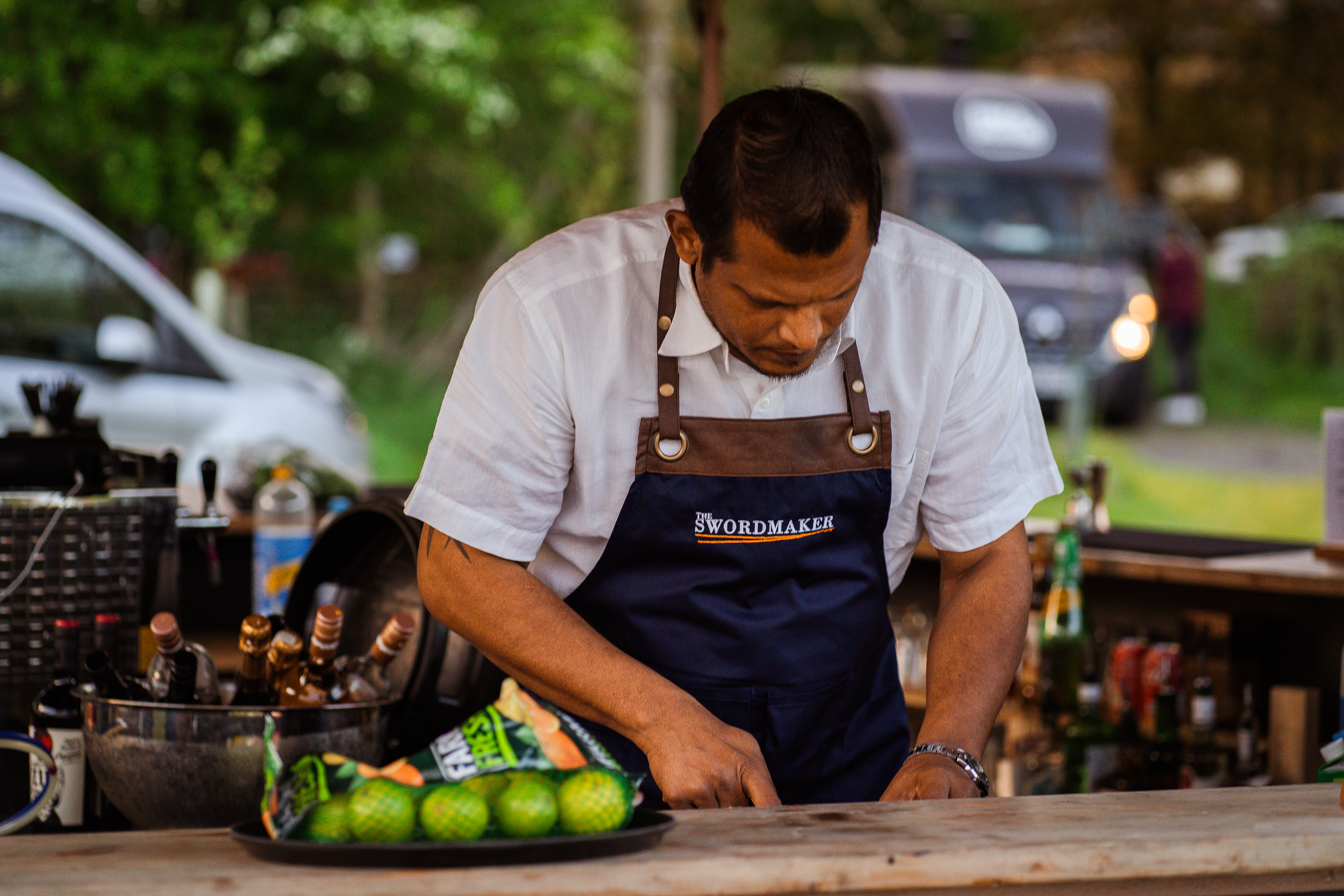 Fully Loaded Huge 360 Degree Cocktail Bar