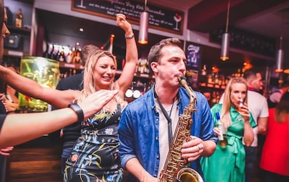 Energetic Saxophonist Matt to Keep the Party Going