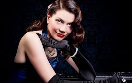 Classic Vintage Hits Performed by Top-Class Vocalist Paula Marie