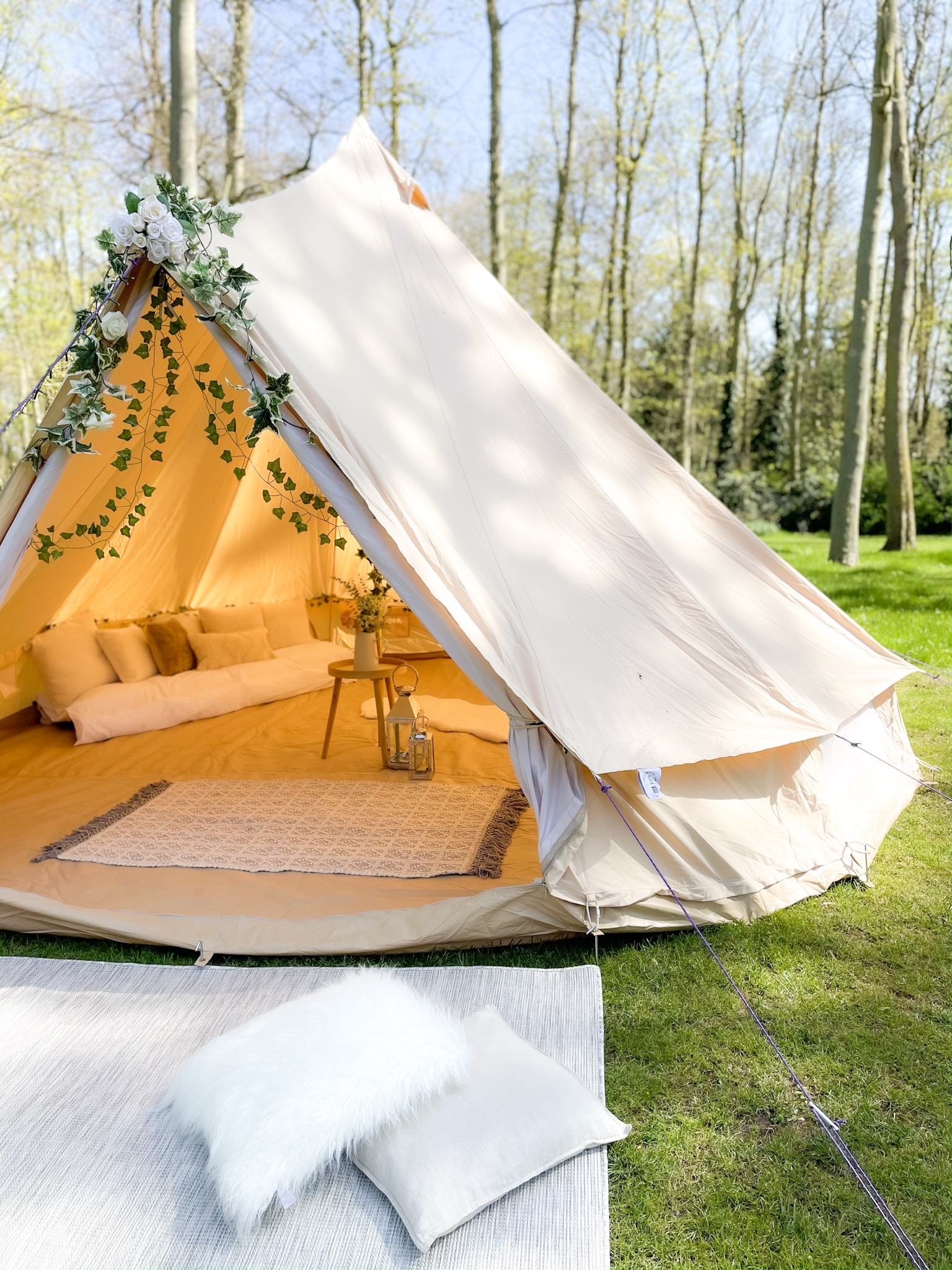 Luxury Bell Tent Relax Space
