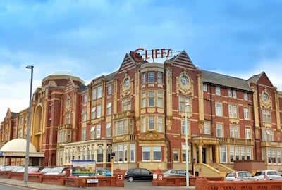 Cliffs Hotel for hire