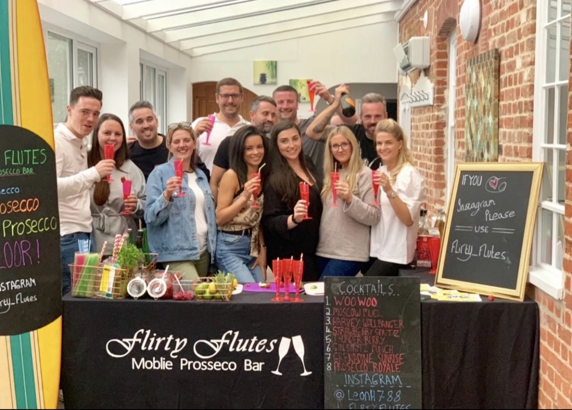 All-Inclusive Prosecco Bar Served From Retro Van