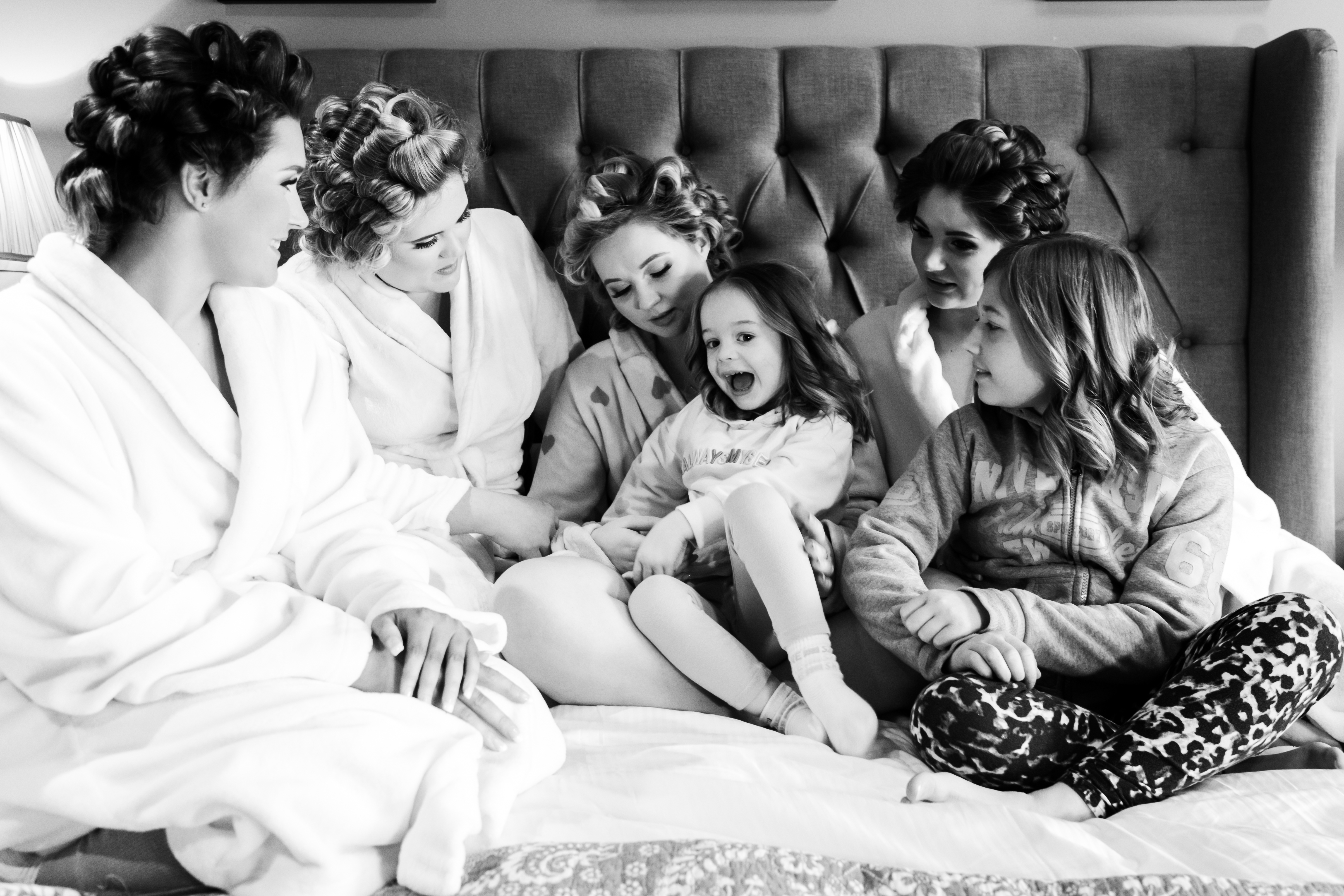 Candid & Unobtrusive Wedding Imagery