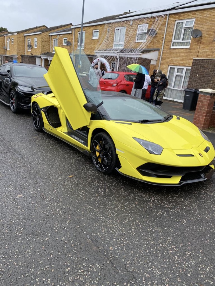 Arrive in Style in one of our Stunning Lamborghinis