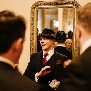 Magician Max Rendall