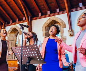 Dynamic 'Pop Up' Gospel Choir