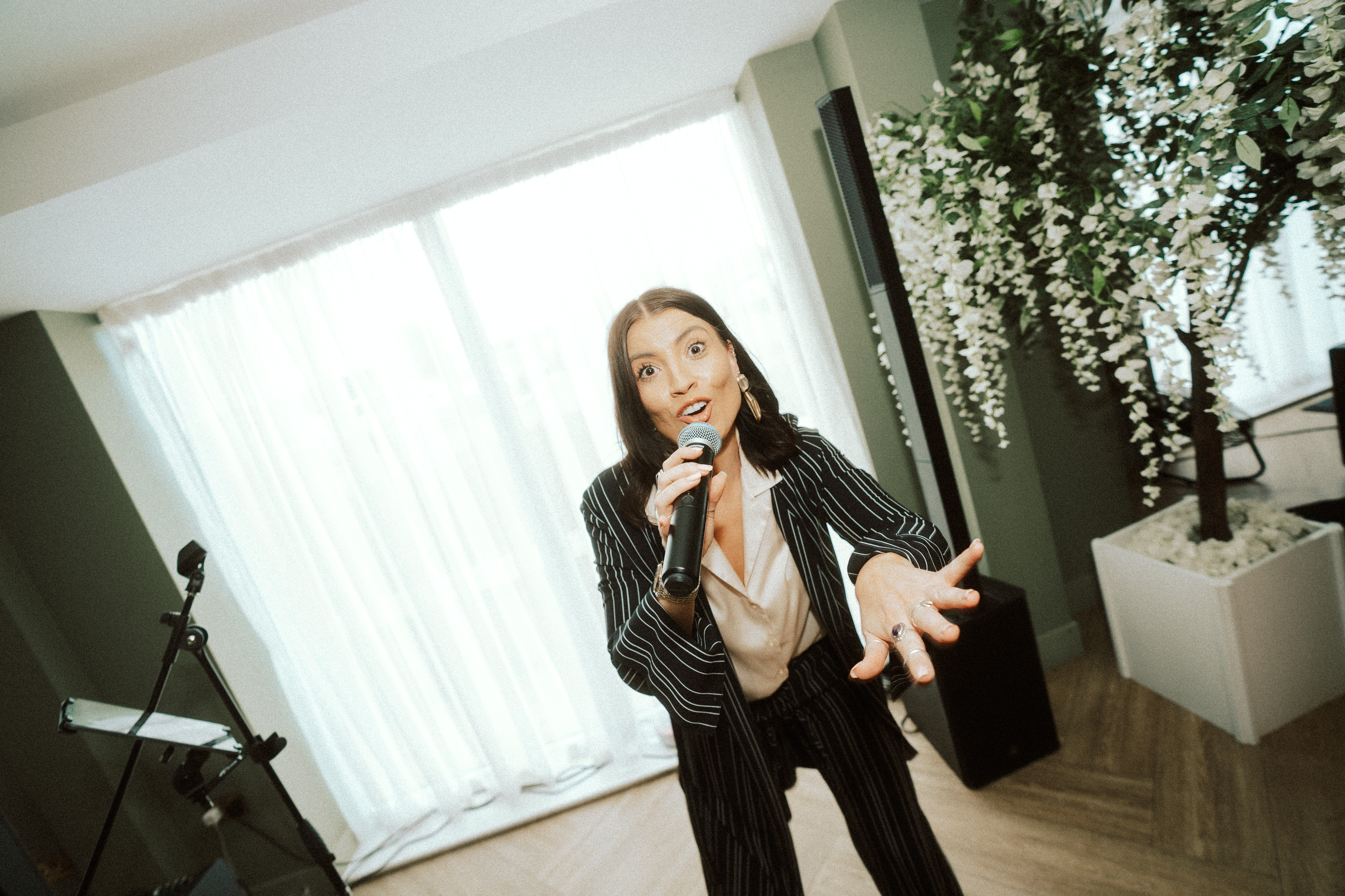 Emma Mawdsley Performing Soul & Mowtown Music