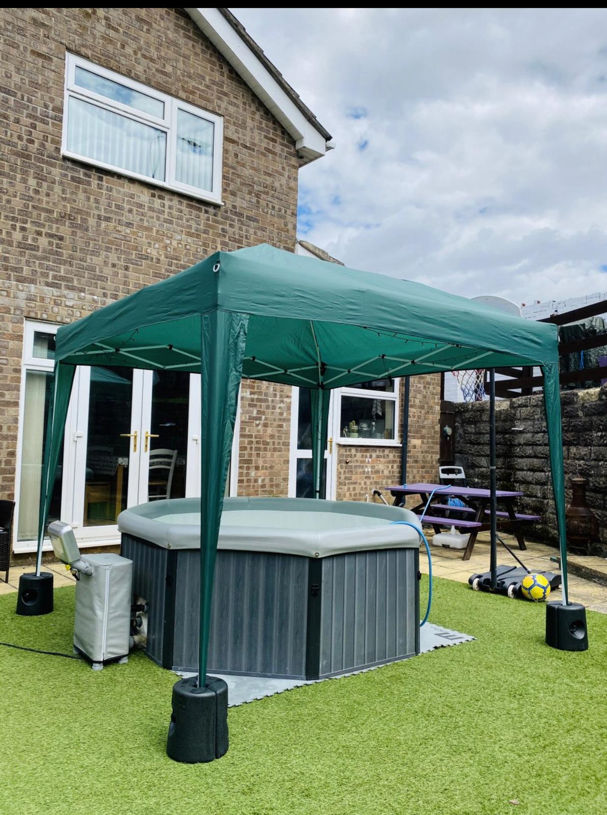 Luxury Hot Tub with Latest Air Massage Touch Technology