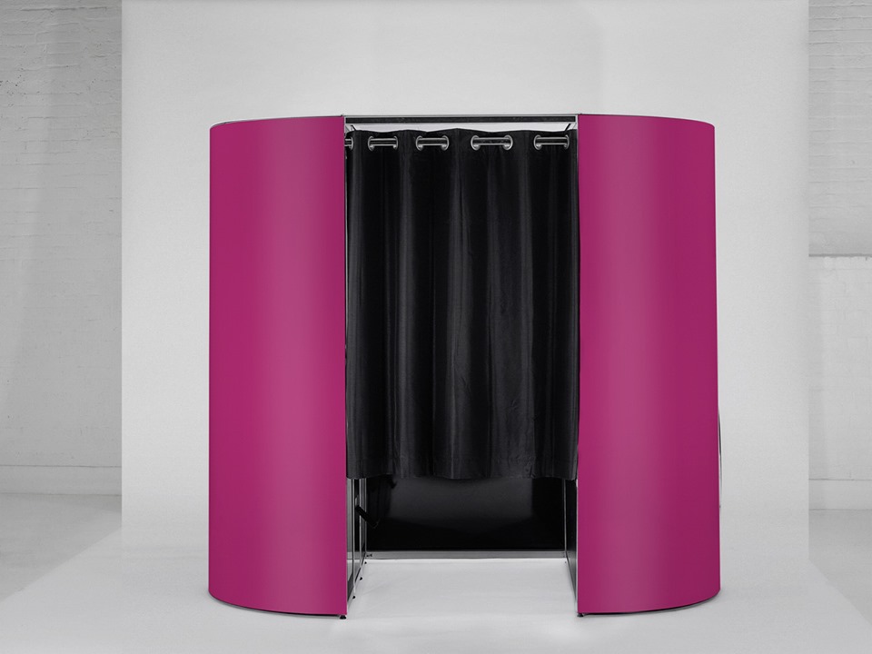 Different Skins Oval Enclosed Photo Booth