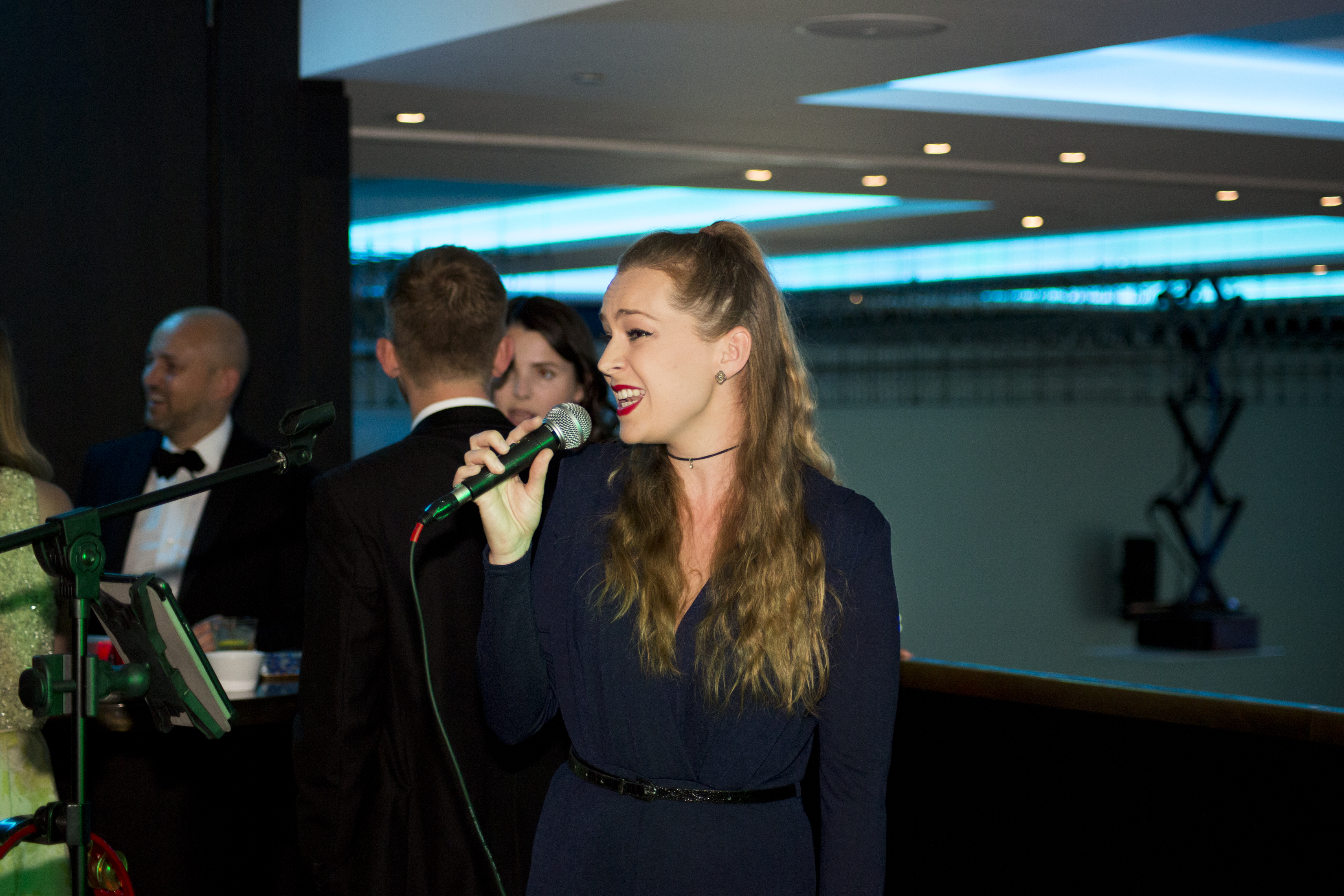 Piano & Vocal Duo 'Soulful Sounds' Perform Pop, Soul & R&B