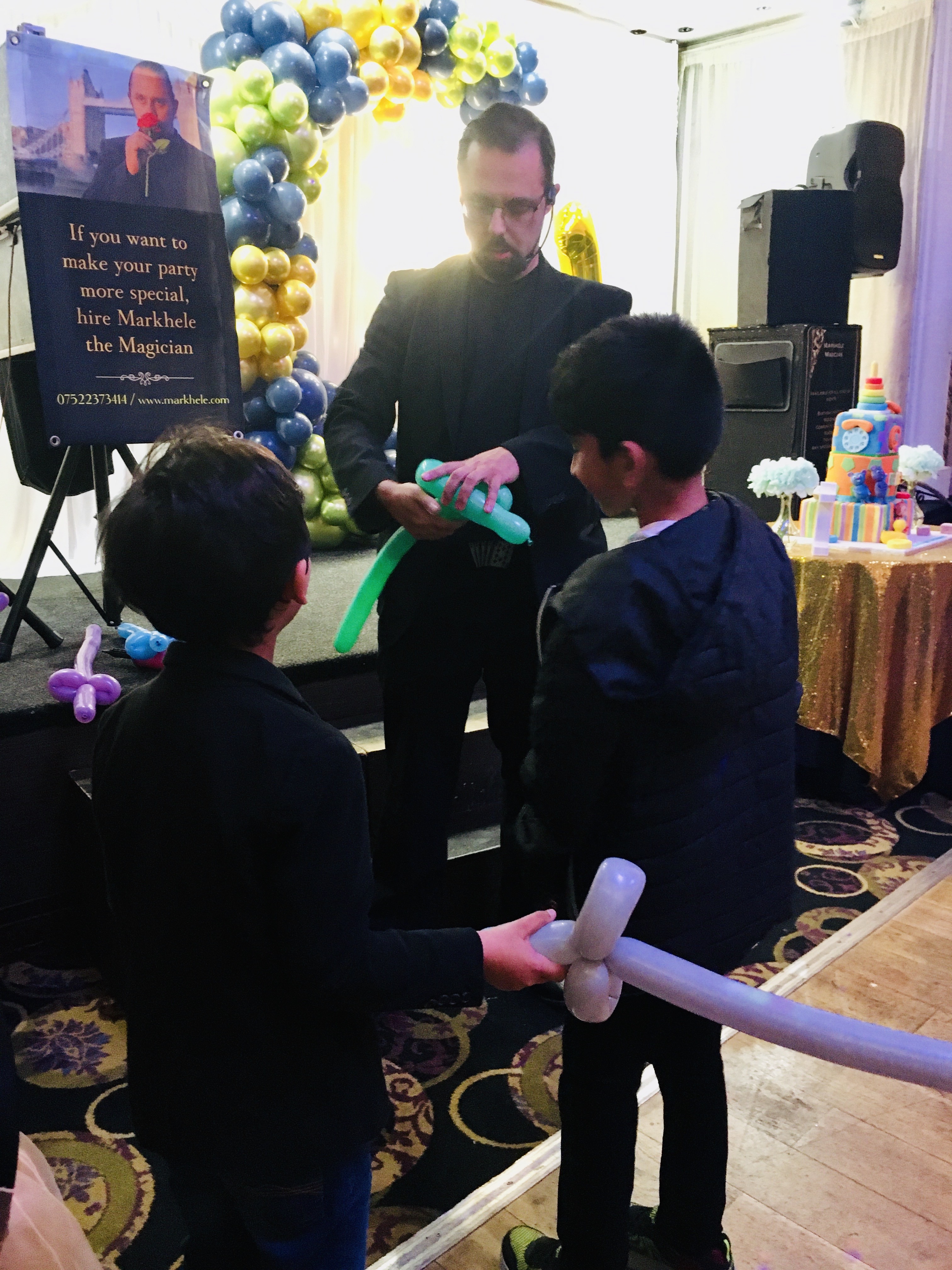 Markhele's Stage Magic Show Full of Stunning Effects