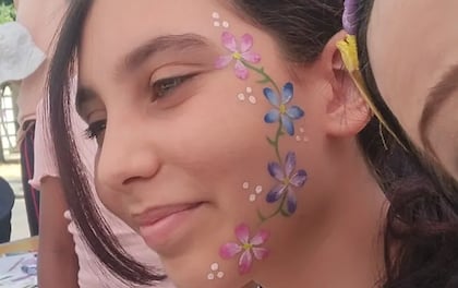 Balloon Modelling Glitter Tattoos & Face Painting