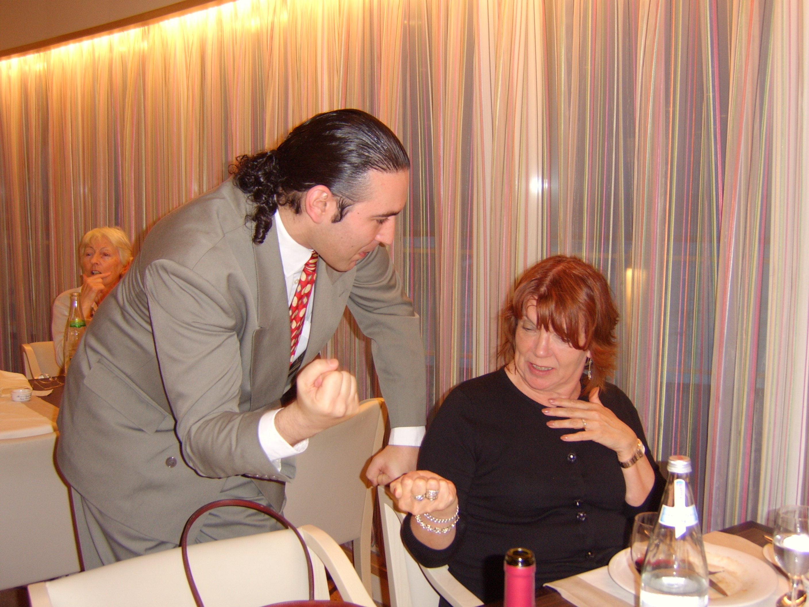 Interactive Close Up Magic Jason Steele