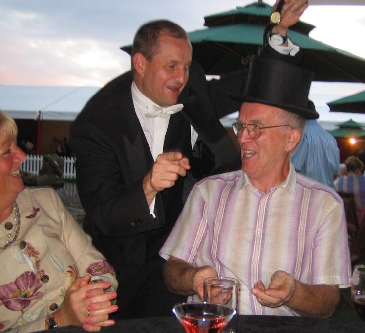 Brilliant Magician & Pickpocket Matt Windsor