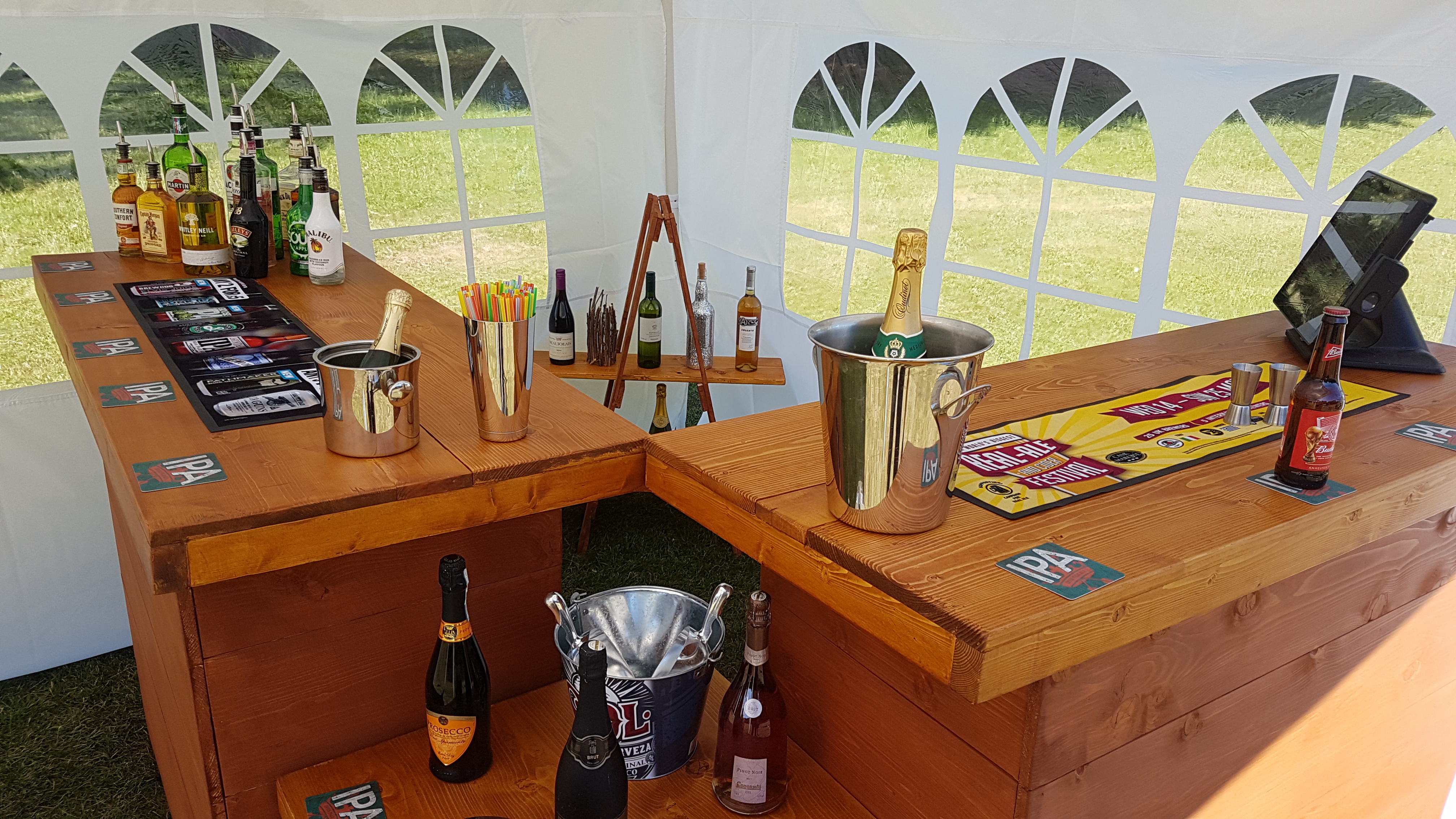 Mobile Cash Bar Service